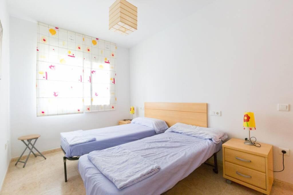 La Rapita - Apartamento De Dos Dormitorios Con Piscina Comunitaria Alcanar Εξωτερικό φωτογραφία