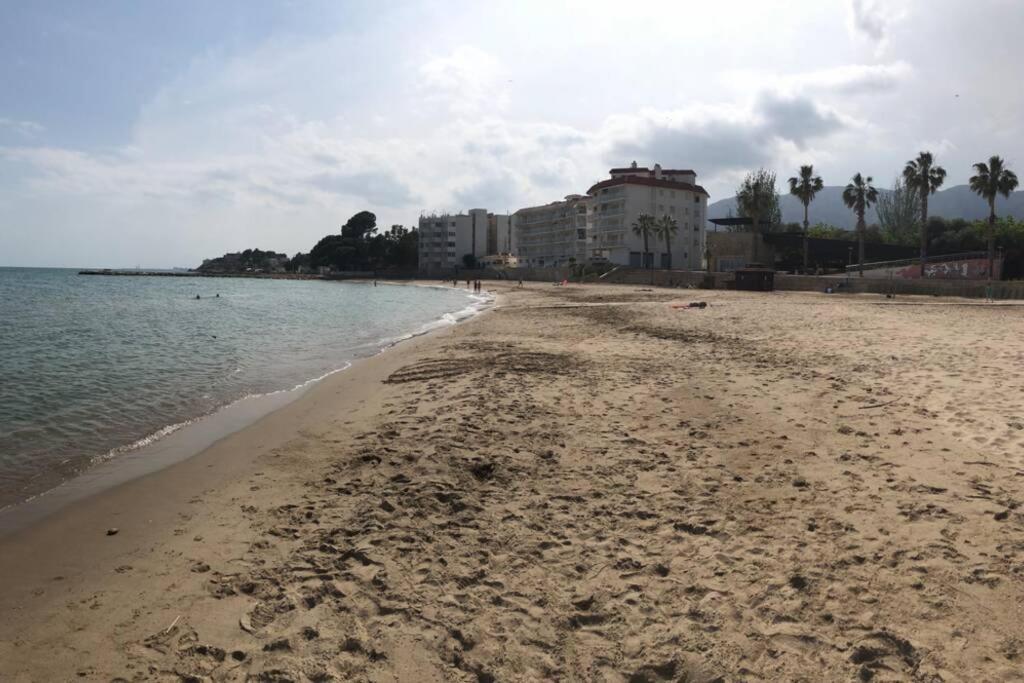 La Rapita - Apartamento De Dos Dormitorios Con Piscina Comunitaria Alcanar Εξωτερικό φωτογραφία