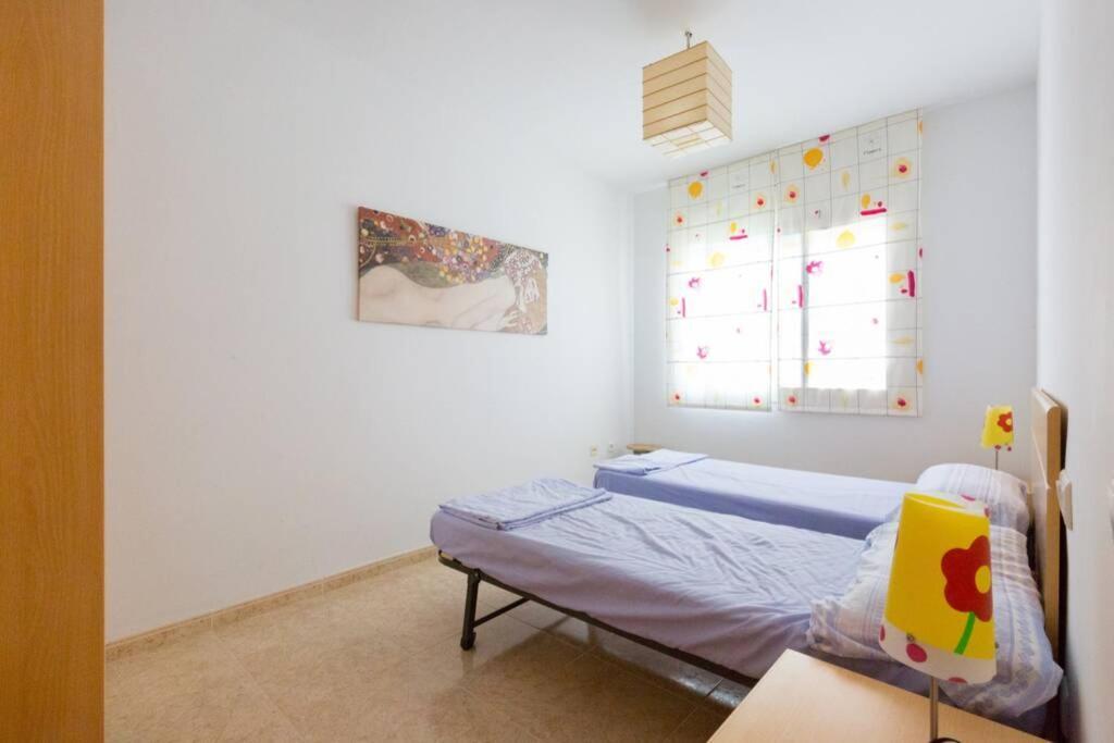La Rapita - Apartamento De Dos Dormitorios Con Piscina Comunitaria Alcanar Εξωτερικό φωτογραφία