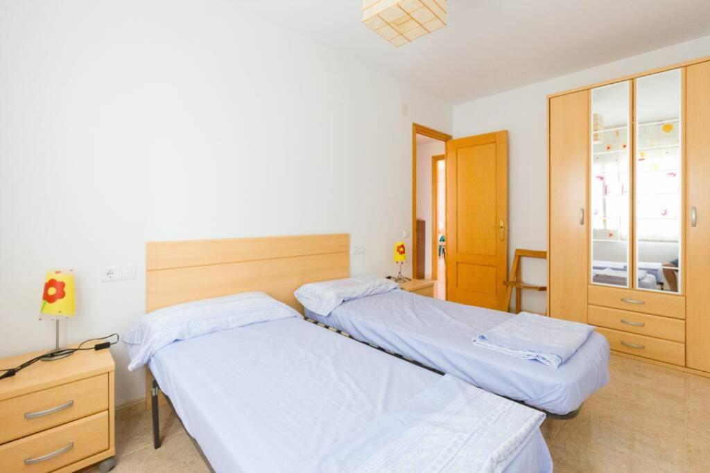 La Rapita - Apartamento De Dos Dormitorios Con Piscina Comunitaria Alcanar Εξωτερικό φωτογραφία
