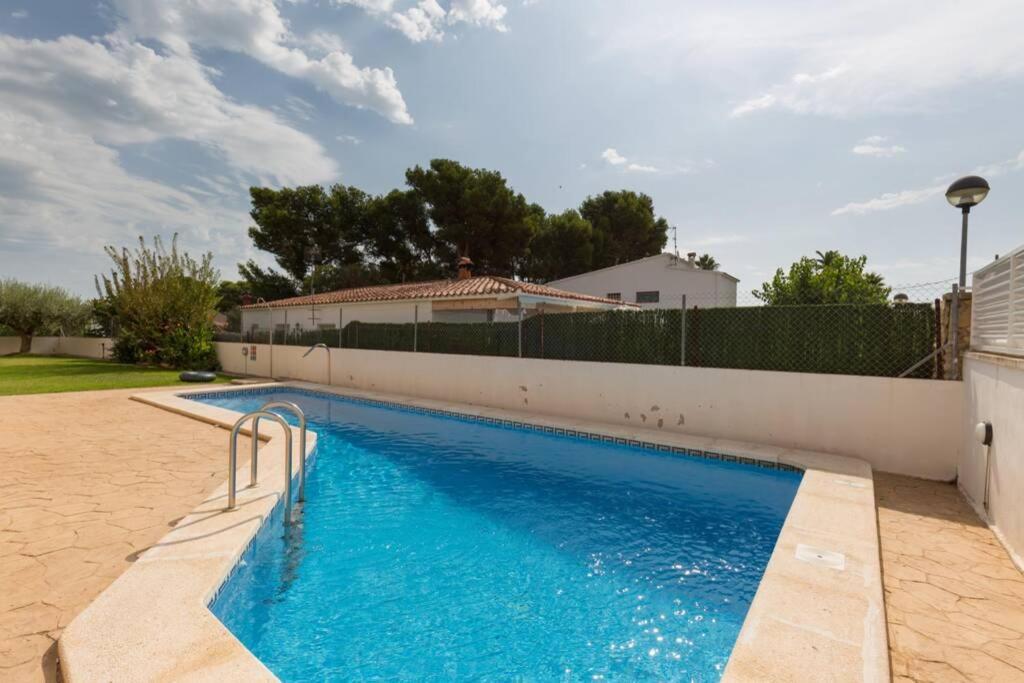 La Rapita - Apartamento De Dos Dormitorios Con Piscina Comunitaria Alcanar Εξωτερικό φωτογραφία