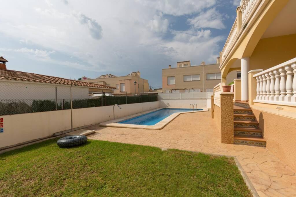 La Rapita - Apartamento De Dos Dormitorios Con Piscina Comunitaria Alcanar Εξωτερικό φωτογραφία