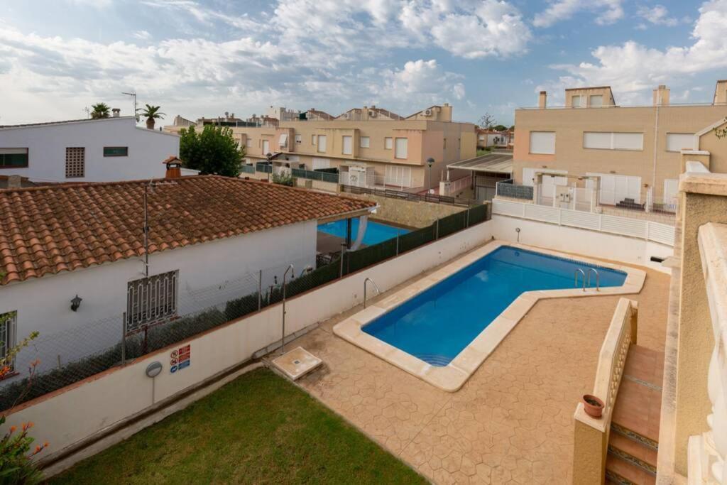 La Rapita - Apartamento De Dos Dormitorios Con Piscina Comunitaria Alcanar Εξωτερικό φωτογραφία